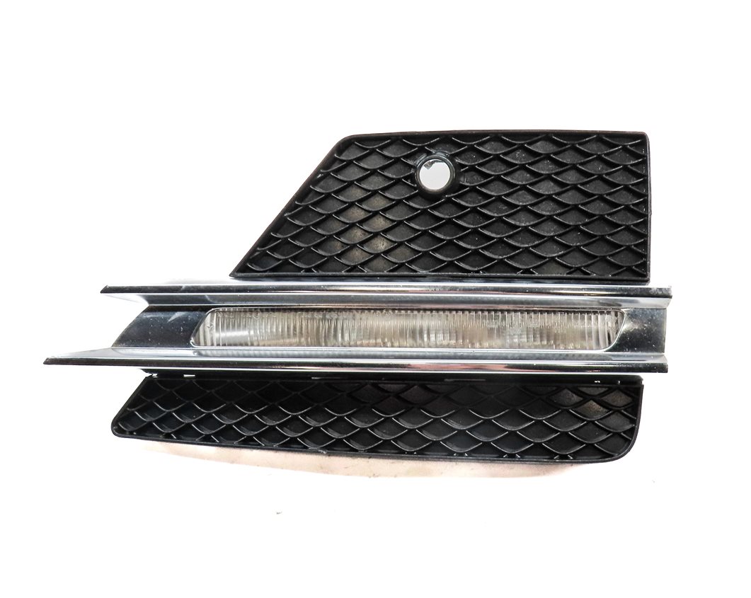 Thumbnail 4: 2012 MERCEDES ML (W166) FRONT RIGHT PASSENGER DRL FOGLIGHT LIGHT LAMP w/ TRIM
