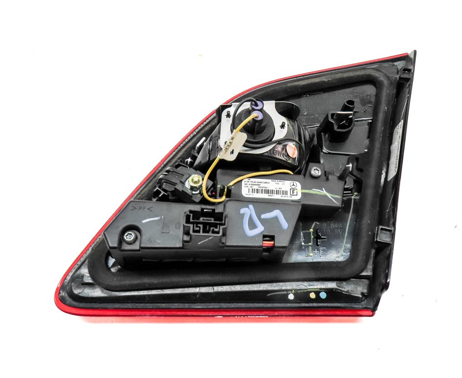 Thumbnail 4: 2012-2015 MERCEDES ML CLASS (W166) LEFT DRIVER REAR INNER TAILLIGHT LIGHT LAMP