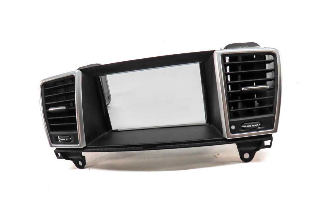Thumbnail 2: 12 MERCEDES ML550 (W166) FRONT CENTER MEDIA SCREEN TRIM HEAT AIR AC VENT (Black)