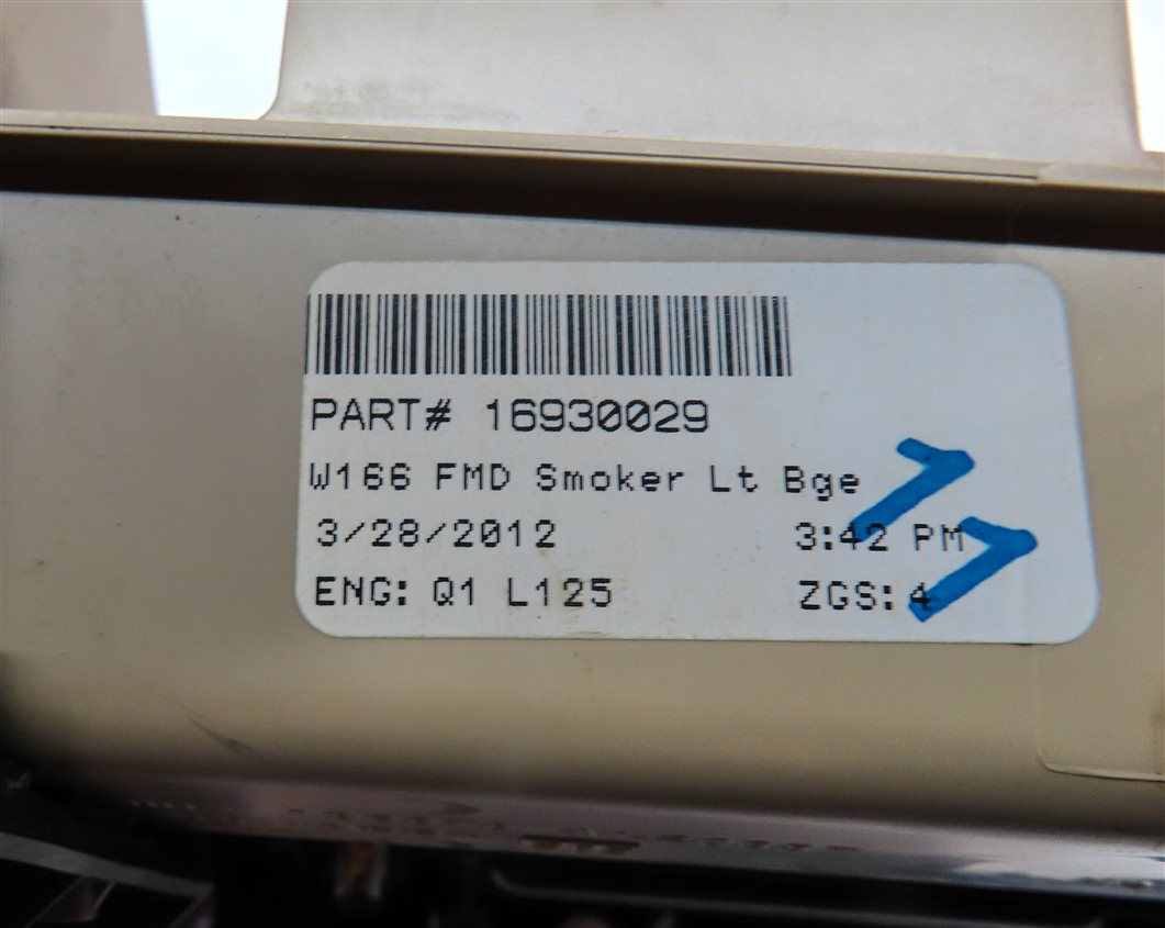 Thumbnail 8: 12 MERCEDES ML550 W166 FRONT CENTER CONSOLE CUPHOLDER ASHTRAY 12V SOCKET (BEIGE)