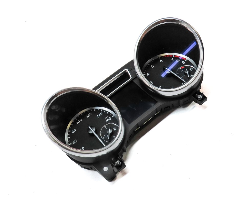 Thumbnail 3: 2012 MERCEDES ML350 ML550 (W166) SPEEDOMETER INSTRUMENT GAUGE CLUSTER MPH (139k)