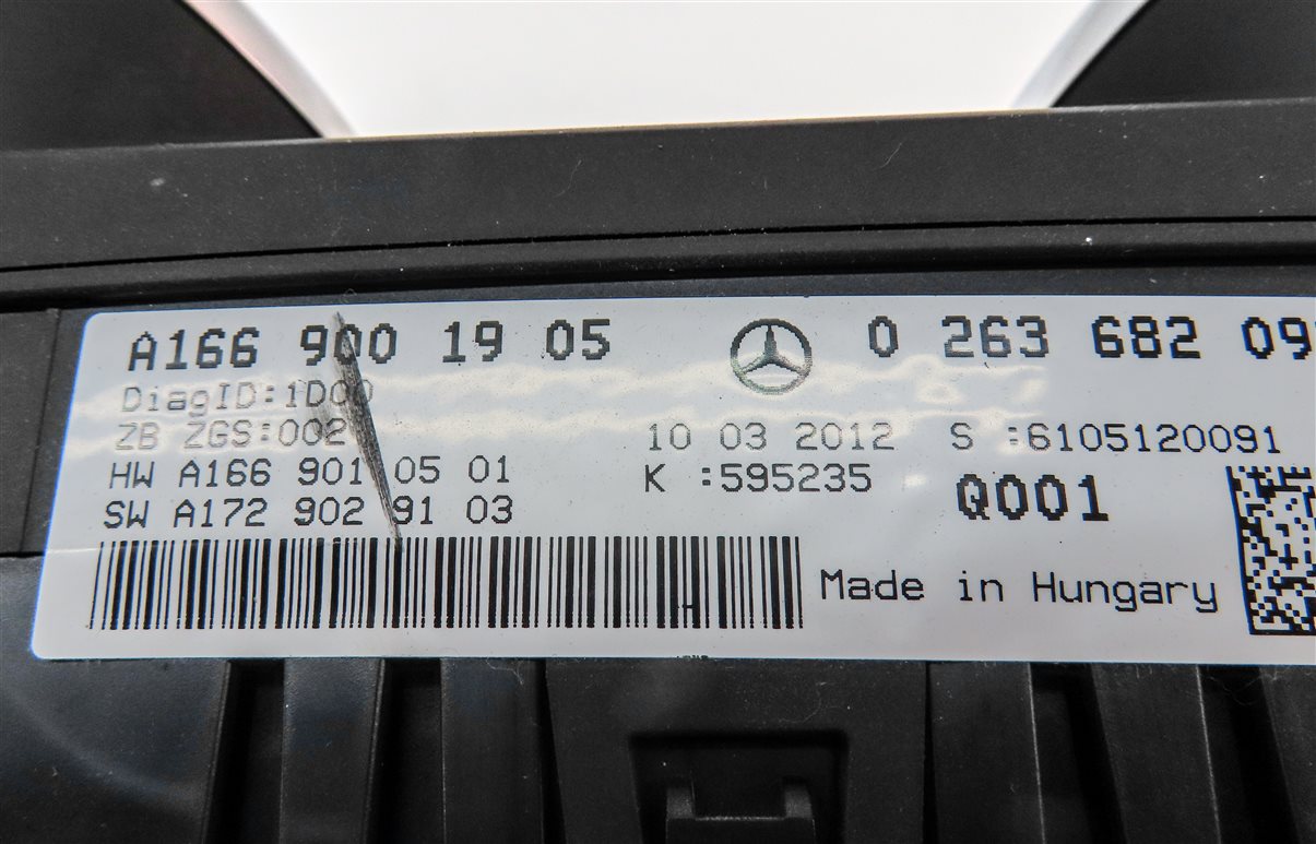 Thumbnail 6: 2012 MERCEDES ML350 ML550 (W166) SPEEDOMETER INSTRUMENT GAUGE CLUSTER MPH (139k)