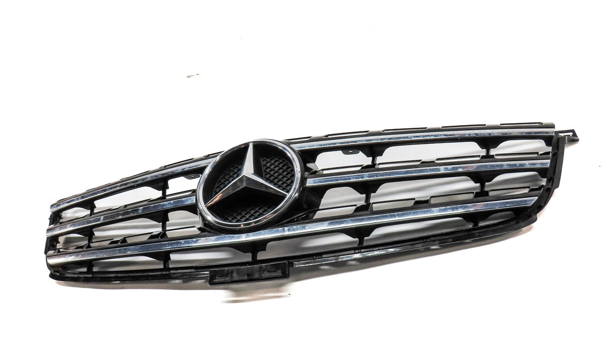 Thumbnail 2: 2012-2015 MERCEDES ML250 ML350 ML400 ML550 (W166) FRONT UPPER CENTER GRILLE TRIM