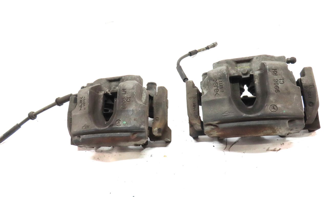 Thumbnail 2: 2013-2019 MERCEDES GL GLE GLS ML CLASS (W166 X166) FRONT BRAKE CALIPER SET