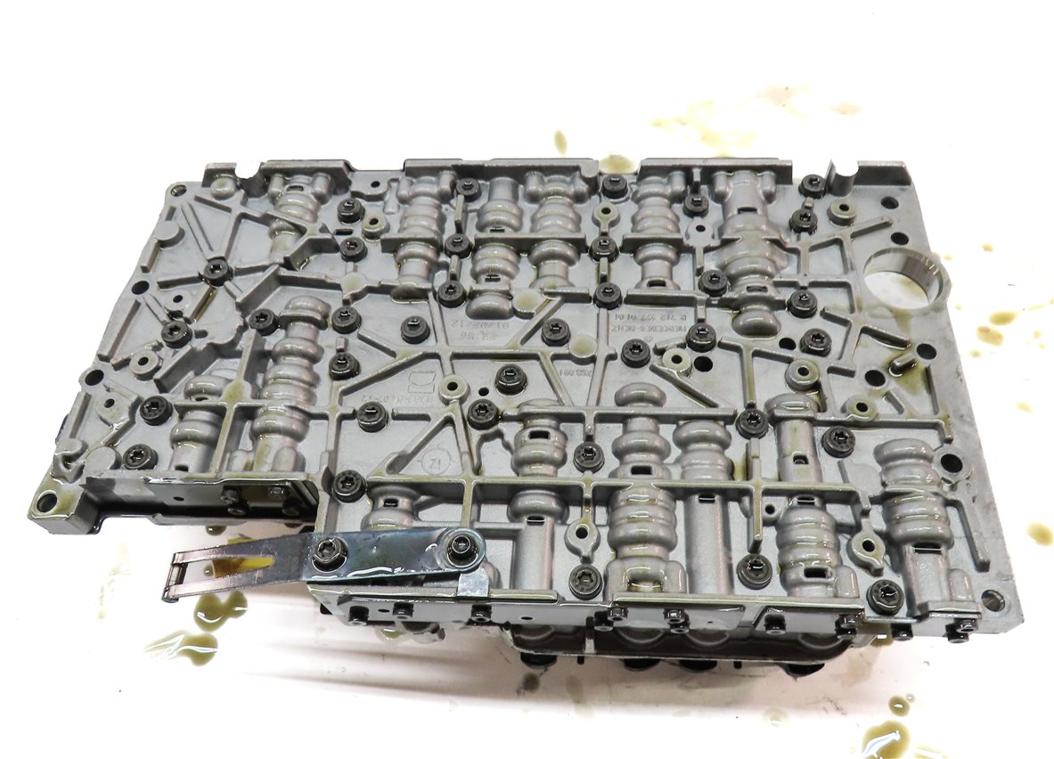 Thumbnail 5: 2012 MERCEDES ML550 (W166) 4.6L AUTOMATIC TRANSMISSION 722.909 VALVE BODY BLOCK