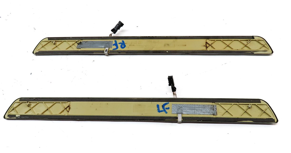 Thumbnail 4: 2012 MERCEDES ML550 (W166) FRONT LEFT & RIGHT LIGHTED DOOR SCUFF SILL SET/2