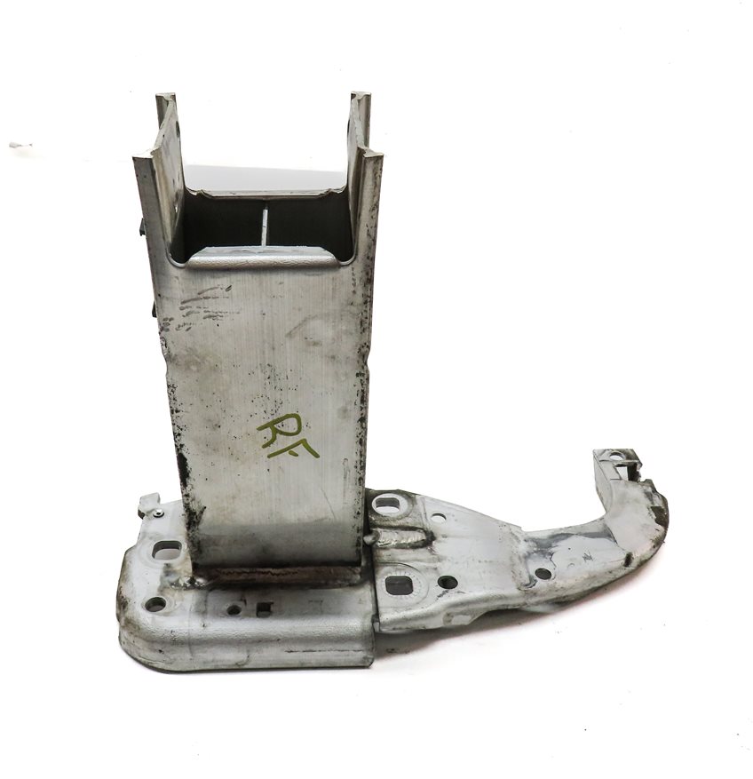 Thumbnail 4: 12-18 AUDI A6 A7 S6 S7 RS7 (C7 4G8) FRONT RIGHT PASSENGER BUMPER MOUNT BRACKET