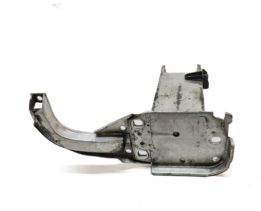 Thumbnail 5: 12-18 AUDI A6 A7 S6 S7 RS7 (C7 4G8) FRONT RIGHT PASSENGER BUMPER MOUNT BRACKET