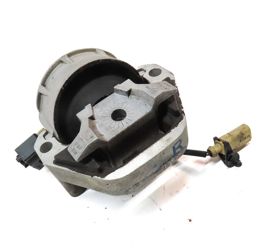 Thumbnail 3: 2012 AUDI A6 (C7) 3.0L SUPER (CGXB) FRONT RIGHT PASSENGER ENGINE MOTOR MOUNT