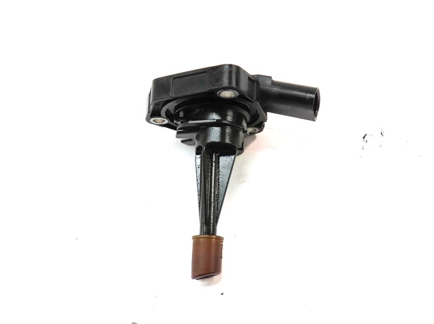Thumbnail 2: 2012 AUDI A6 (C7) 3.0L SUPER (CGXB) ENGINE MOTOR OIL FLUID LEVEL SENSOR MODULE