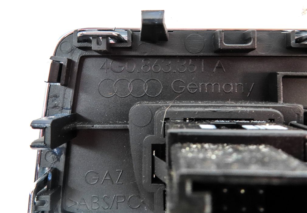 Thumbnail 6: 2012 AUDI A6 (C7) REAR LEFT & RIGHT HEATED SEAT CLIMATE CONTROL PANEL BUTTONS