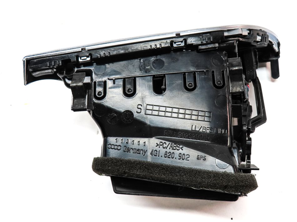 Thumbnail 6: 2012 AUDI A6 (C7) FRONT RIGHT PASSENGER DASH HEAT AIR AC HVAC VENT (Black)