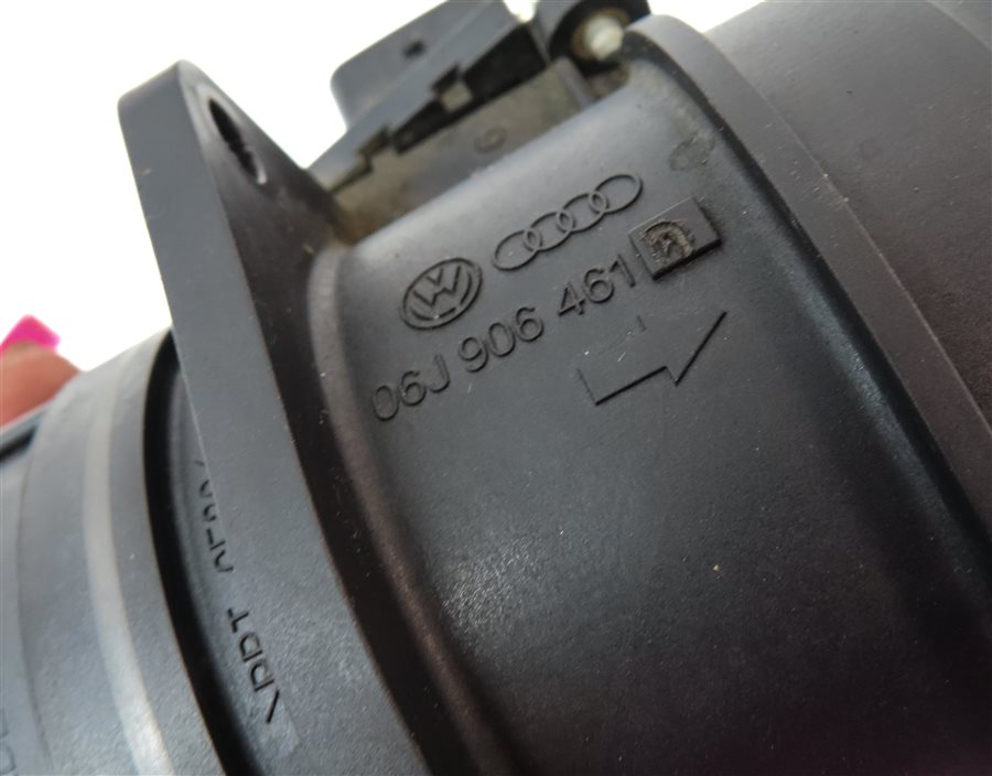 Thumbnail 6: 13-17 AUDI A4 A5 A6 Q3 Q5 (B8 8K 8T C7 8U 8R) 2.0L TURBO MASS AIR FLOW SENSOR