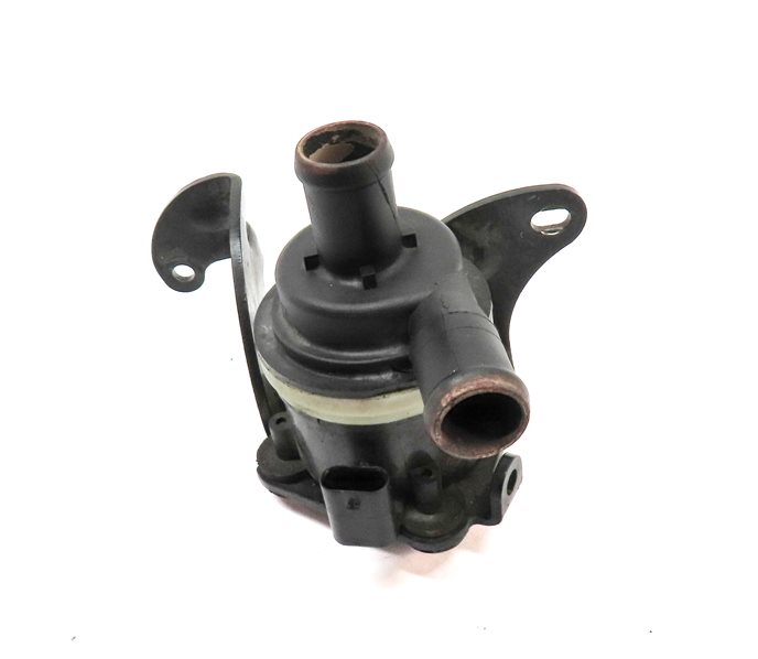 Thumbnail 2: 2016 AUDI A4 (B8 8K) 2.0L (CAED) ENGINE AUXILIARY WATER COOLANT FLUID PUMP
