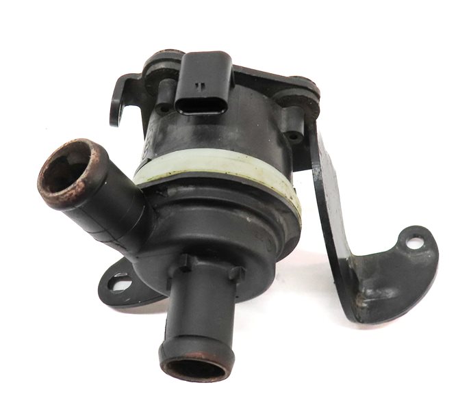 Thumbnail 4: 2016 AUDI A4 (B8 8K) 2.0L (CAED) ENGINE AUXILIARY WATER COOLANT FLUID PUMP
