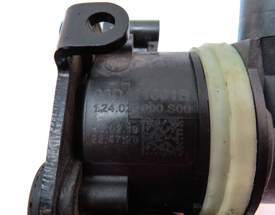 Thumbnail 6: 2016 AUDI A4 (B8 8K) 2.0L (CAED) ENGINE AUXILIARY WATER COOLANT FLUID PUMP