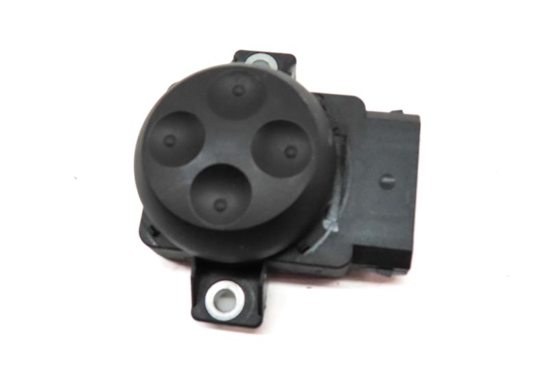 Thumbnail 4: 2016 AUDI A4 (B8 8K) FRONT LEFT DRIVER SEAT POSITION LUMBAR ADJUST SWITCH