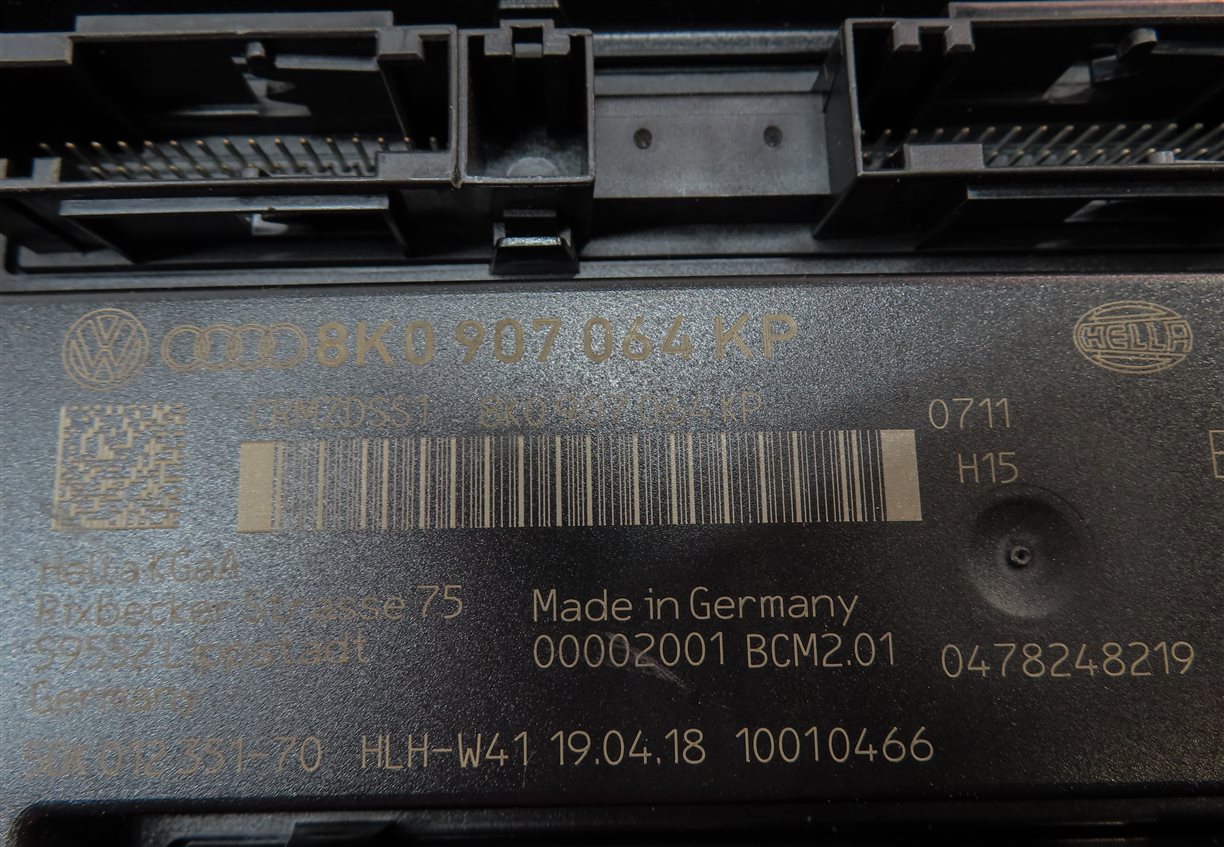 Thumbnail 14: 2016 AUDI A4 A5 (B8 8K 8T) 2.0L CAED ENGINE BODY MODULE SPEEDOMETER LOCK KEY SET