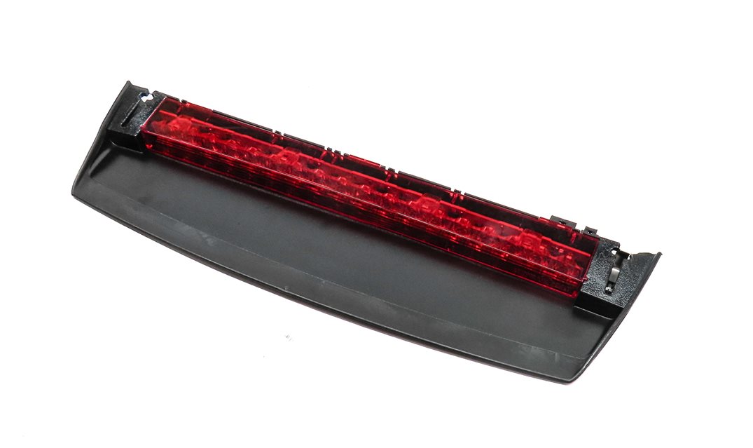 2015 AUDI A6 (C7) REAR UPPER THIRD 3RD BRAKE STOP SIGNAL LIGHT LAMP