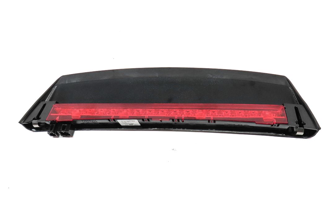 Thumbnail 4: 2015 AUDI A6 (C7) REAR UPPER THIRD 3RD BRAKE STOP SIGNAL LIGHT LAMP