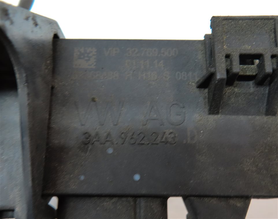 Thumbnail 5: 2015 AUDI A6 (C7) HAND FREE TRUNK KICK SENSOR RELEASE ANTENNA MODULE ACTUATOR
