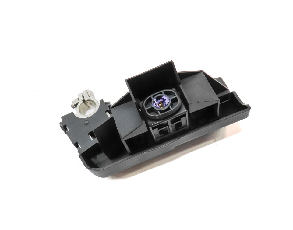 Thumbnail 3: 2015 AUDI A6 (C7) 2.0L (CAED) ENGINE NEGATIVE BATTERY OVERLOAD PROTECTION FUSE