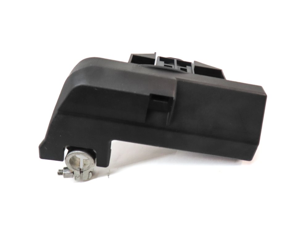 Thumbnail 5: 2015 AUDI A6 (C7) 2.0L (CAED) ENGINE NEGATIVE BATTERY OVERLOAD PROTECTION FUSE