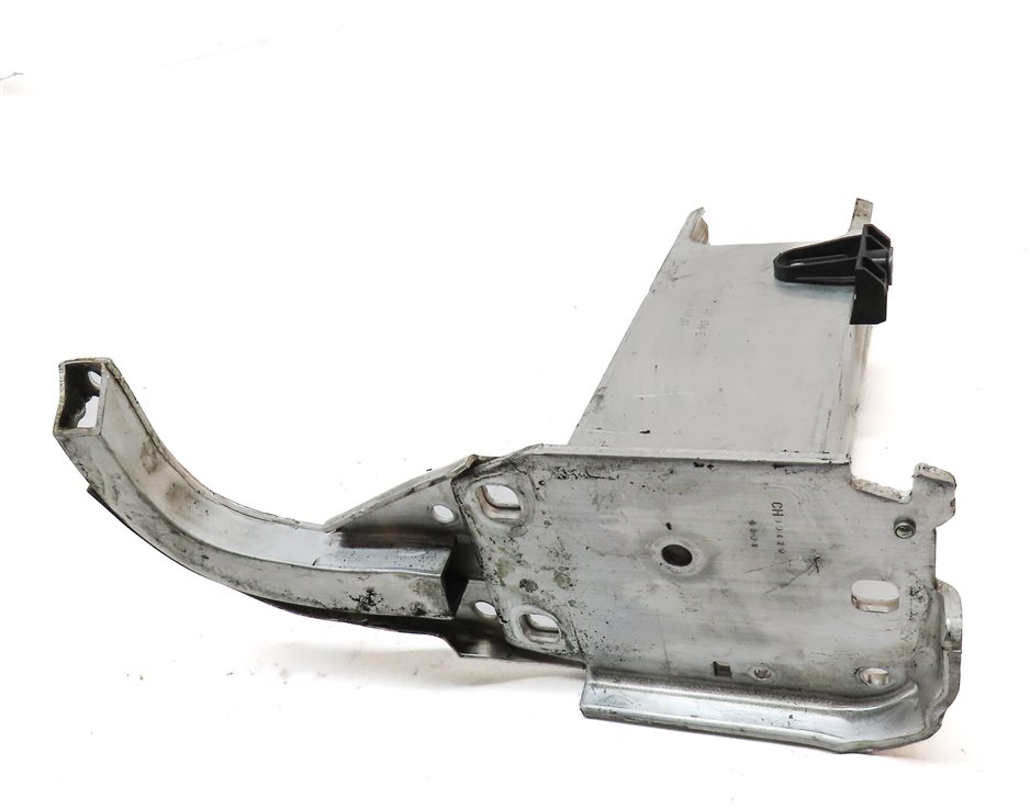 Thumbnail 5: 12-18 AUDI A6 A7 S6 S7 RS7 (C7 4G8) FRONT RIGHT PASSENGER BUMPER MOUNT BRACKET