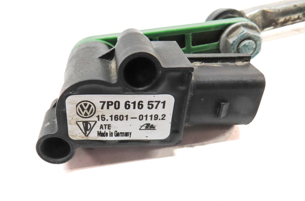 Thumbnail 5: 2014 PORSCHE CAYENNE (958) REAR LEFT SUSPENSION HEIGHT LEVEL SENSOR MODULE
