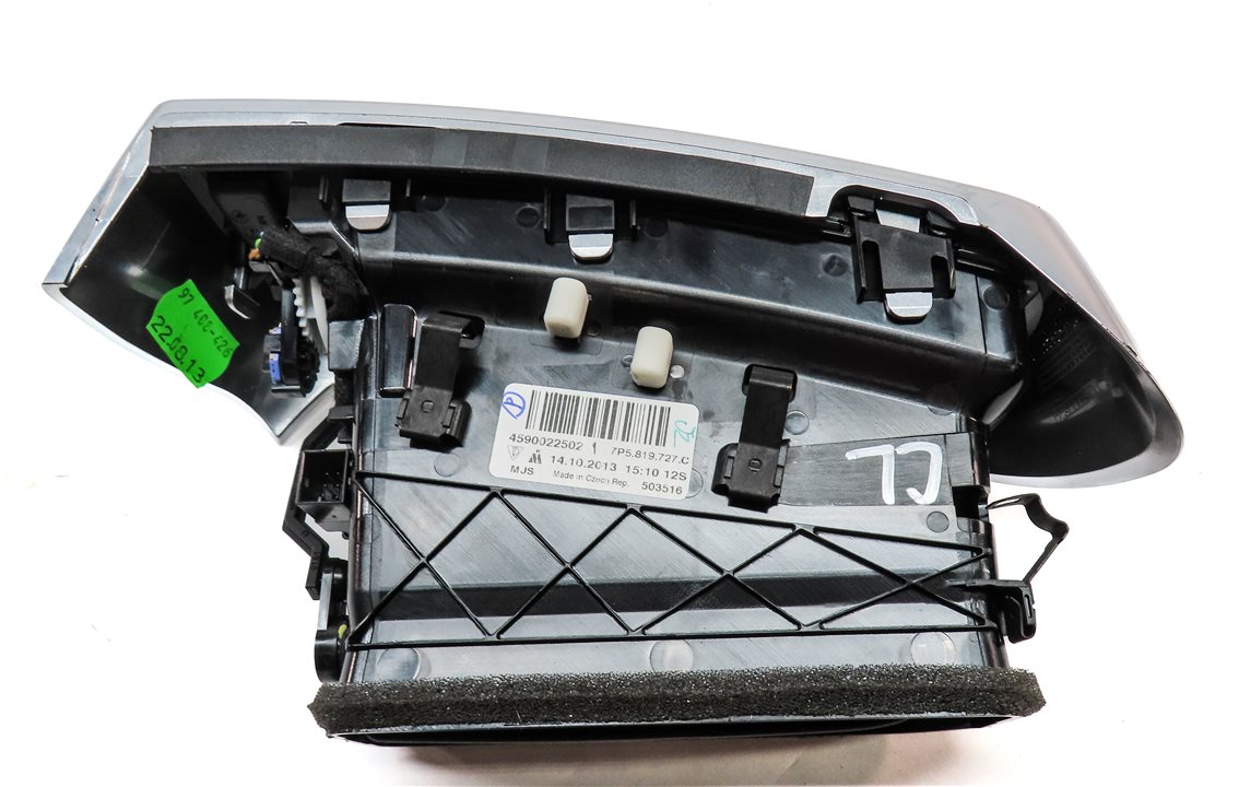 Thumbnail 5: 2014 PORSCHE CAYENNE (958) FRONT CENTER LEFT DASH HEAT AIR AC VENT (Black)