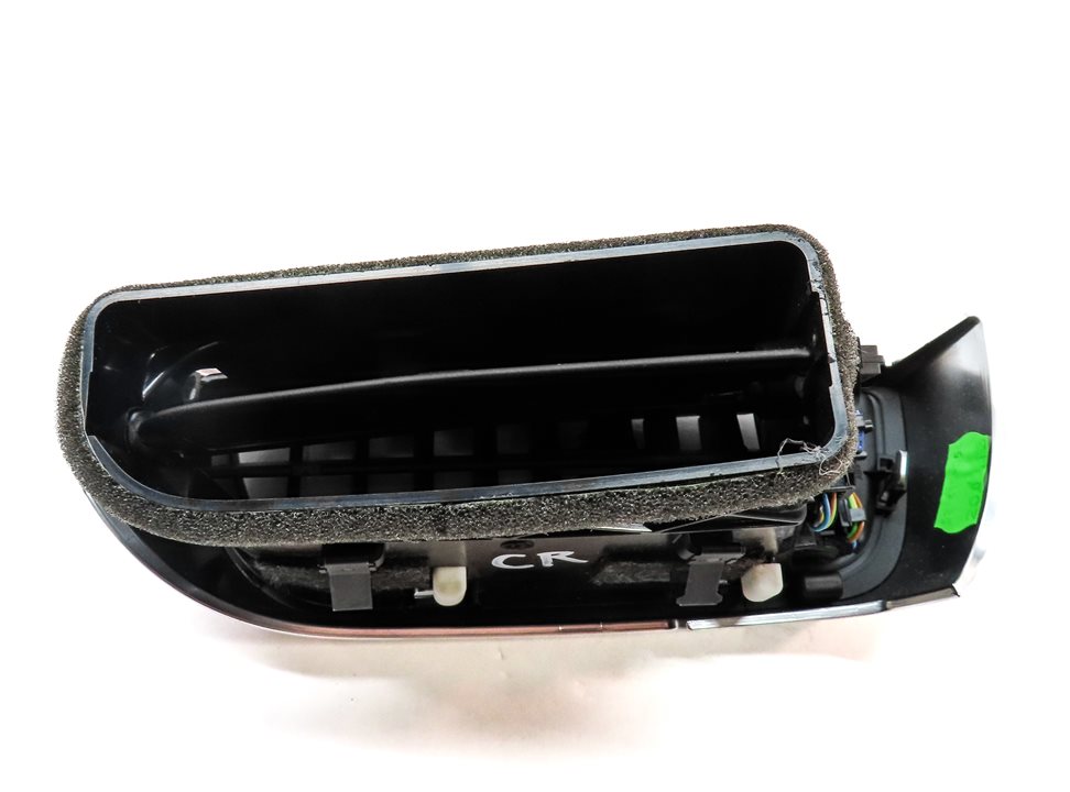 Thumbnail 4: 2014 PORSCHE CAYENNE (958) FRONT CENTER RIGHT DASH HEAT AIR AC VENT (Black)