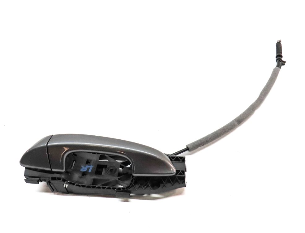 Thumbnail 2: 2011-2018 PORSCHE CAYENNE (958) REAR LEFT EXTERIOR DOOR HANDLE (Gray)