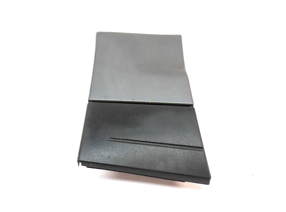 Thumbnail 2: 2014 PORSCHE CAYENNE (958) FRONT LEFT DRIVER LOWER FENDER TRIM MOULDING (Gray)