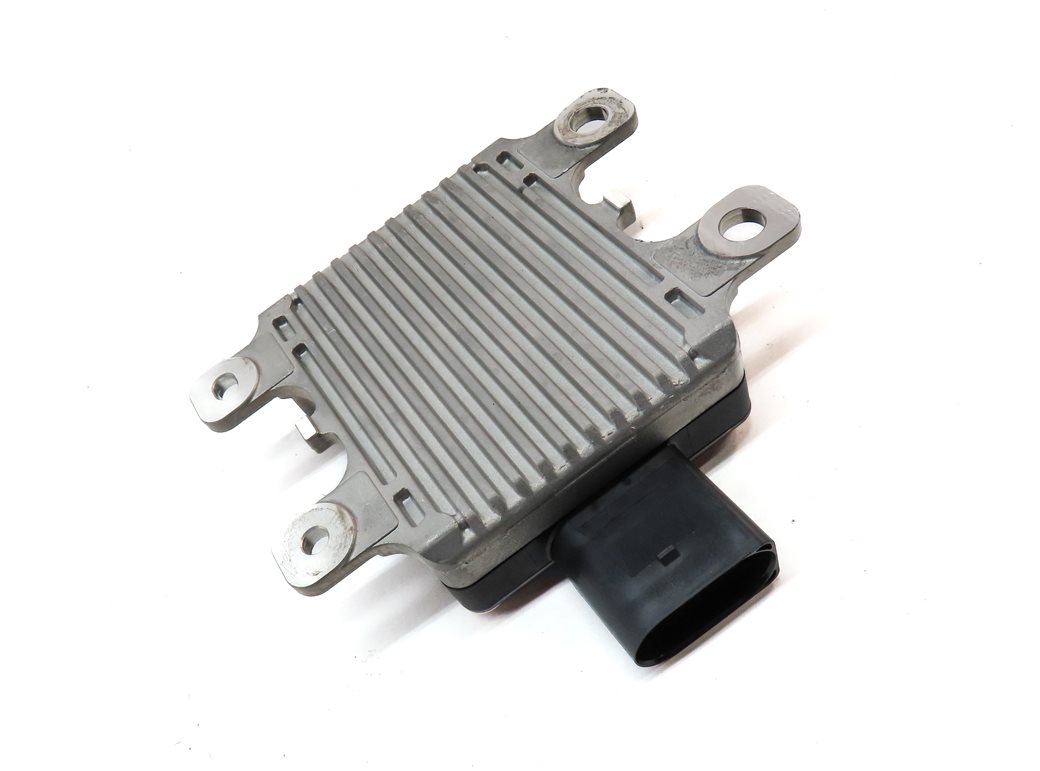 Thumbnail 3: 14 PORSCHE CAYENNE (958) 3.6L VR6 ENGINE HYDRAULIC MOTOR OIL PUMP CONTROL MODULE