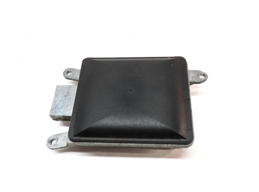 Thumbnail 5: 2011-2016 PORSCHE CAYENNE (958) RIGHT PASSENGER REAR BLIND SPOT RADAR MODULE