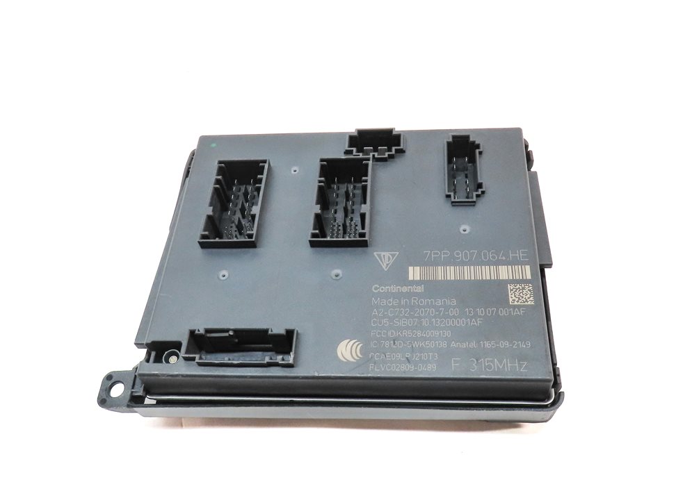 Thumbnail 2: 2013-2016 PORSCHE CAYENNE (958) LEFT FRONT BODY CONTROL MODULE BCM