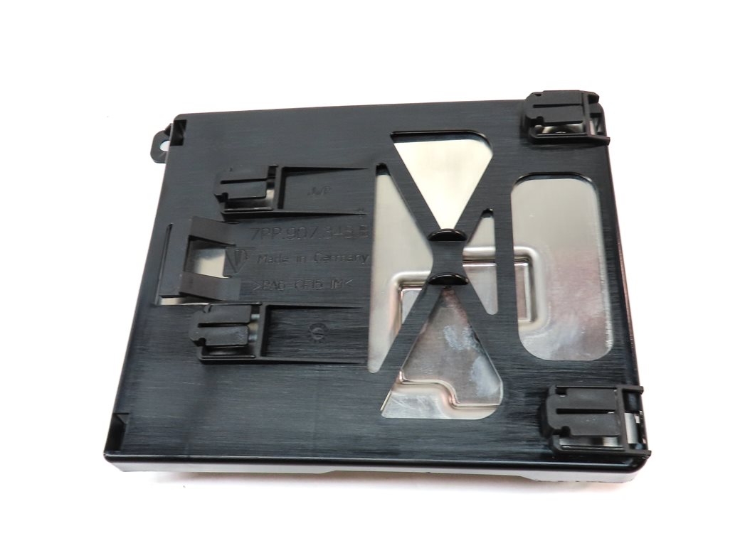 Thumbnail 5: 2013-2016 PORSCHE CAYENNE (958) LEFT FRONT BODY CONTROL MODULE BCM