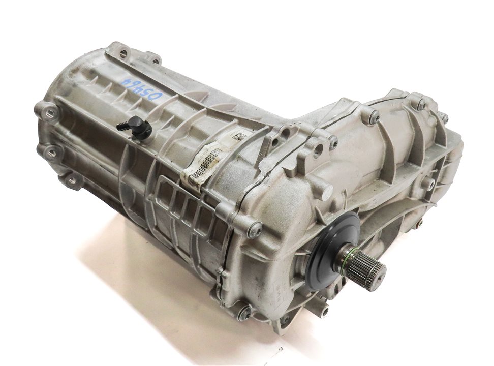 Thumbnail 1: 2014 PORSCHE CAYENNE (958) 3.6L FRONT MPT TRANSFER CASE w/out SHIFT MOTOR