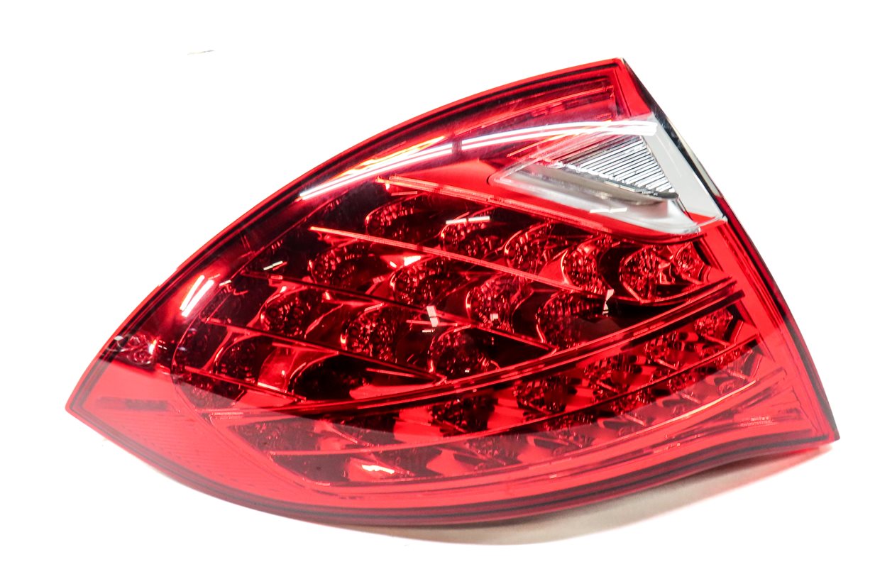 Thumbnail 2: 2011-2014 PORSCHE CAYENNE (958) LEFT DRIVER OUTER TAILLIGHT BRAKE LIGHT LAMP