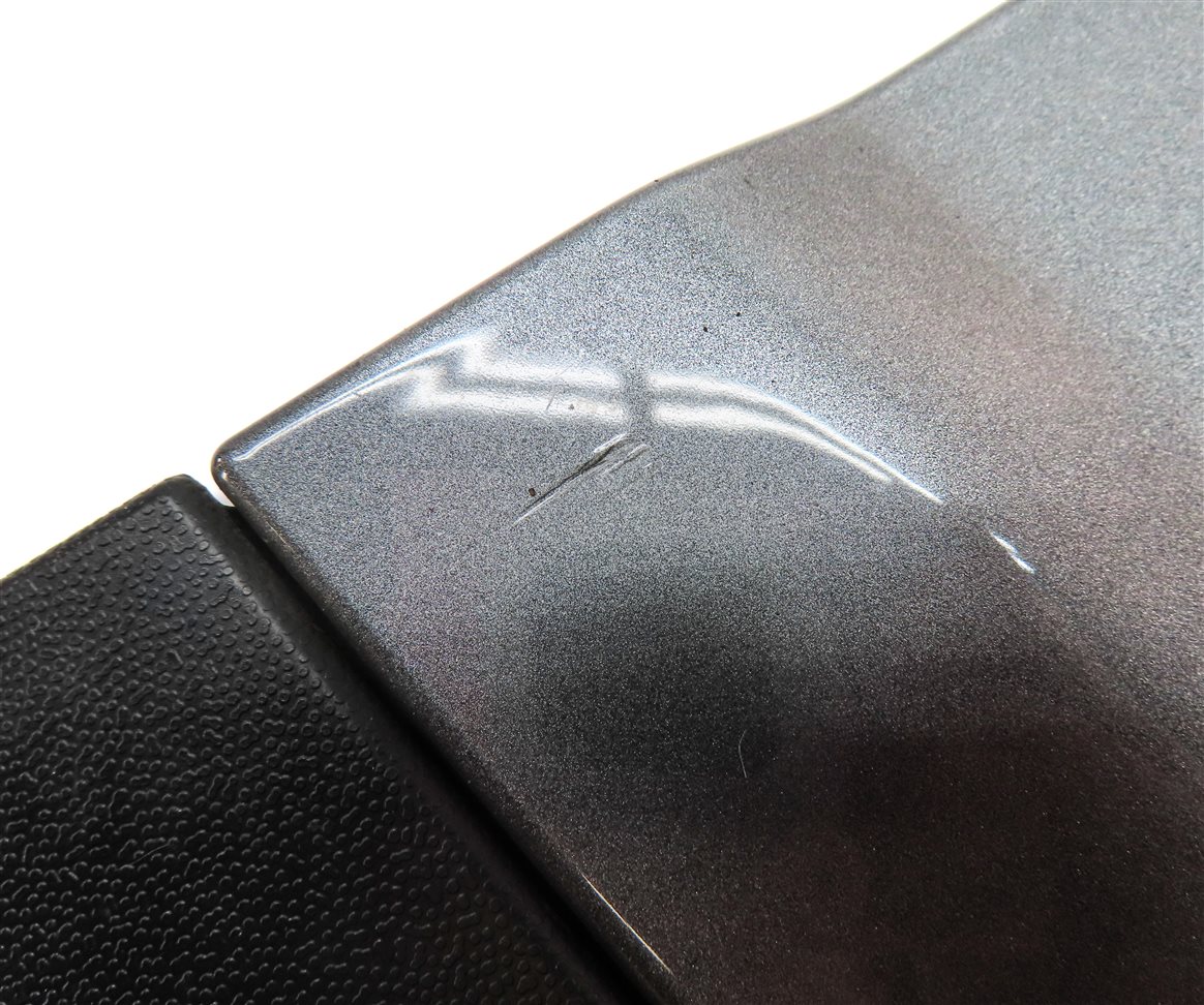 Thumbnail 7: 14 PORSCHE CAYENNE (958) FRONT RIGHT PASSENGER LOWER FENDER TRIM MOULDING (Gray)