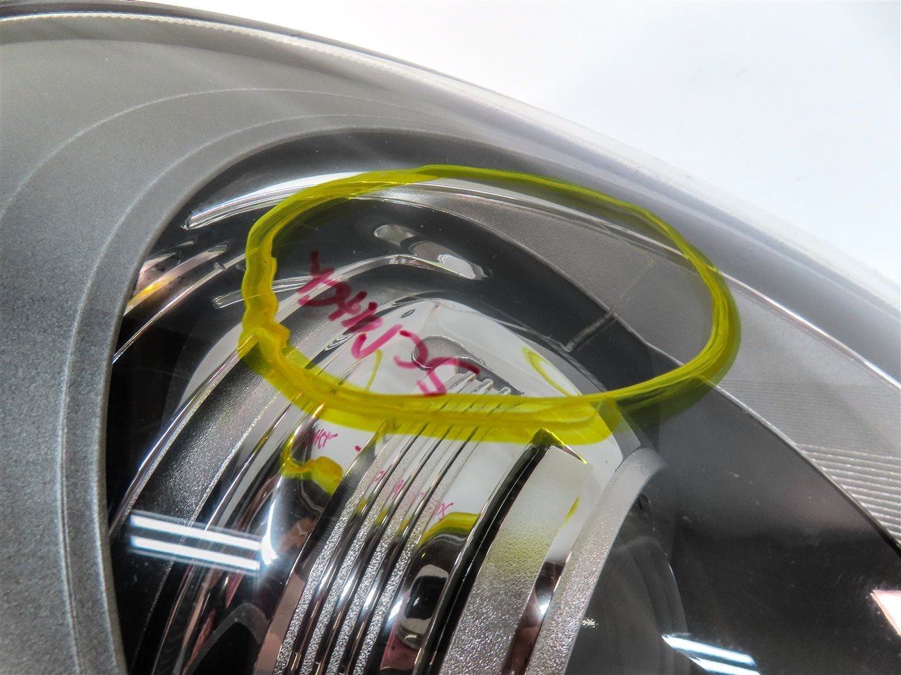 Thumbnail 13: 2011-2014 PORSCHE CAYENNE (958) LEFT FRONT DRIVER HID XENON HEADLIGHT LIGHT LAMP
