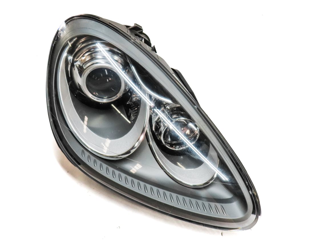 11-14 PORSCHE CAYENNE (958) RIGHT FRONT PASSENGER HID XENON HEADLIGHT LIGHT LAMP