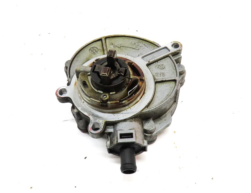 Thumbnail 2: 2015 AUDI Q7 (4L) 3.0L SUPER (CTWB) ENGINE BRAKE VACUUM PUMP MODULE