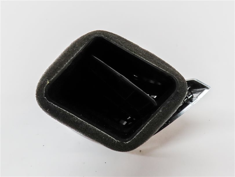 Thumbnail 4: 2015 AUDI Q7 (4L) FRONT RIGHT PASSENGER DASH HEAT AIR AC HVAC VENT (Black)