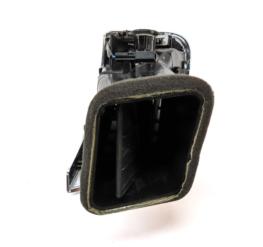 Thumbnail 4: 2015 AUDI Q7 (4L) FRONT LEFT DRIVER DASH HEAT AIR AC HVAC VENT (Black)