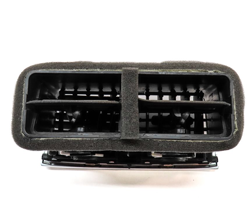 Thumbnail 4: 2015 AUDI Q7 (4L) REAR CENTER CONSOLE HEAT AIR AC HVAC DUAL VENT (Black)