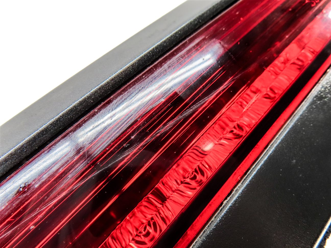 Thumbnail 8: 2007-2015 AUDI Q7 (4L) REAR SPOILER WING w/ 3rd THIRD BRAKE LIGHT LAMP (Gray)