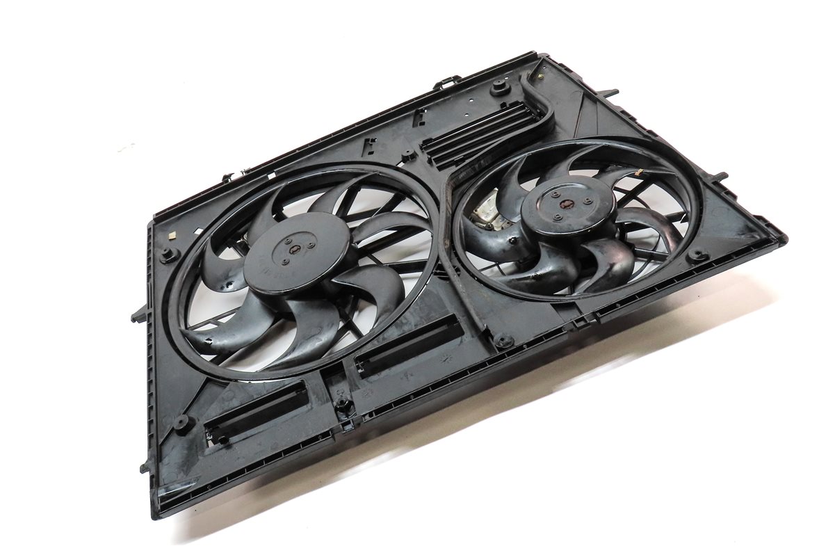 Thumbnail 3: 11-15 AUDI Q7 (4L) 3.0L ENGINE RADIATOR COOLING FAN (FOR MODELS w/ HITCH OPTION)