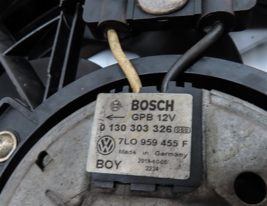 Thumbnail 6: 11-15 AUDI Q7 (4L) 3.0L ENGINE RADIATOR COOLING FAN (FOR MODELS w/ HITCH OPTION)