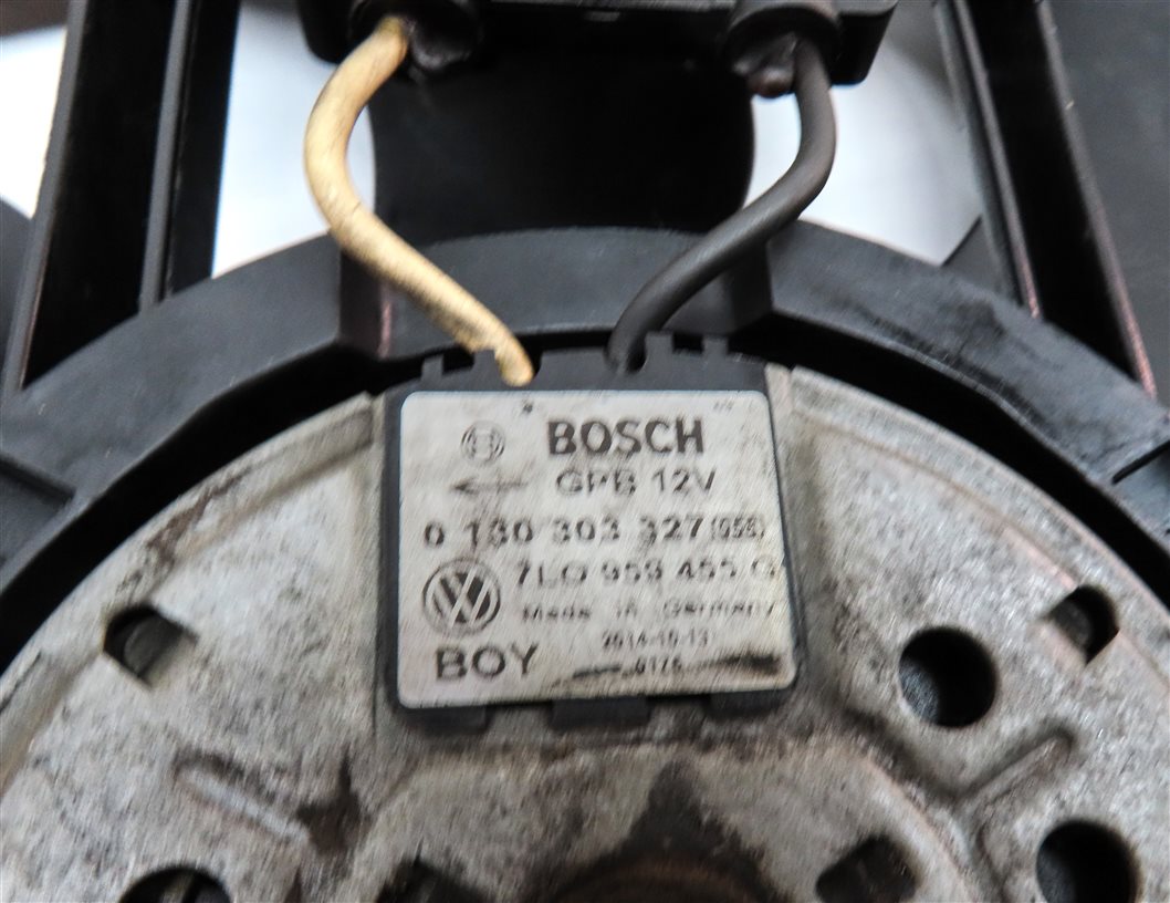Thumbnail 7: 11-15 AUDI Q7 (4L) 3.0L ENGINE RADIATOR COOLING FAN (FOR MODELS w/ HITCH OPTION)